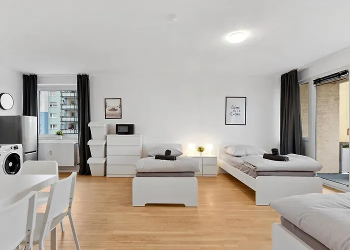 Monteur - Fuer Bis Zu 5 Personen In 64546 - Gg11 アパート モーフェルデン・ヴァルドルフ